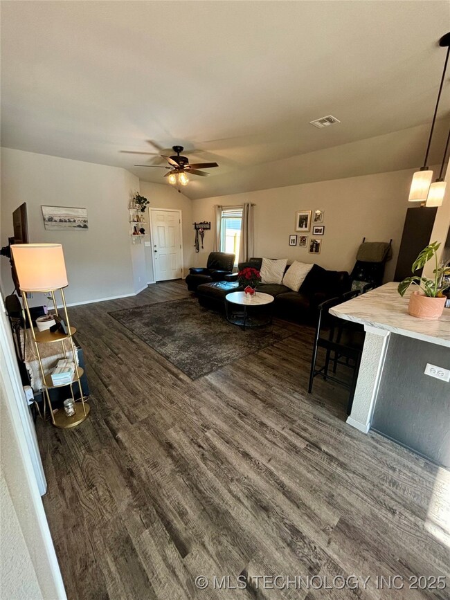 27610 E 115 St S, Coweta, OK 74429 - photo 6