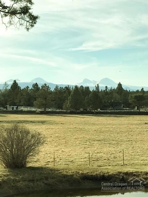 62660 Stenkamp Rd, Bend, OR 97701 - photo 2