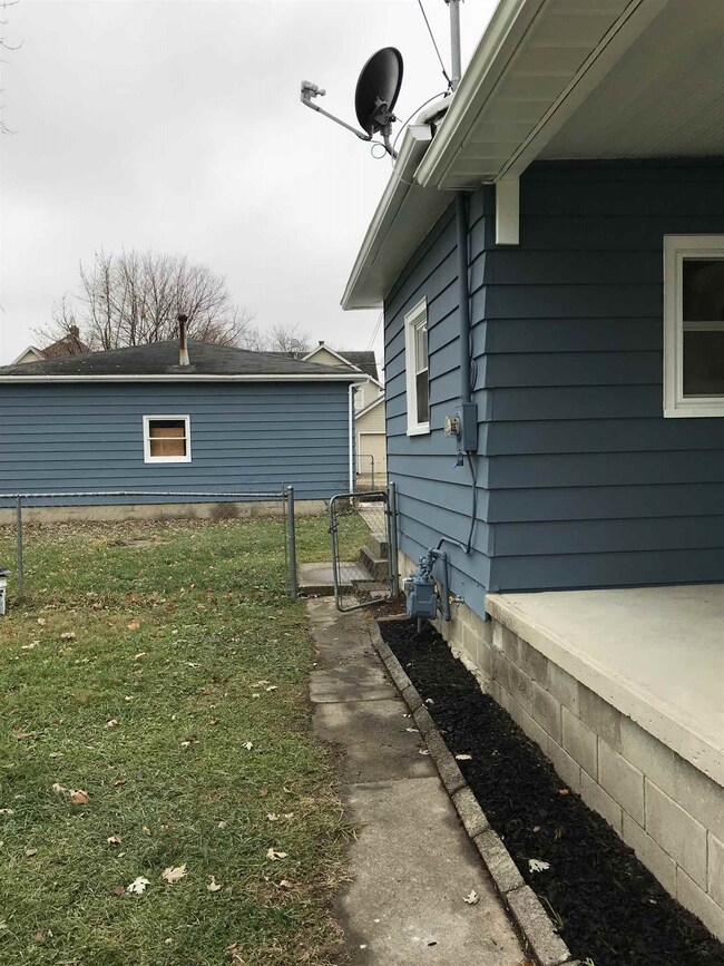 1430 Byron St, Huntington, IN 46750 - photo 5