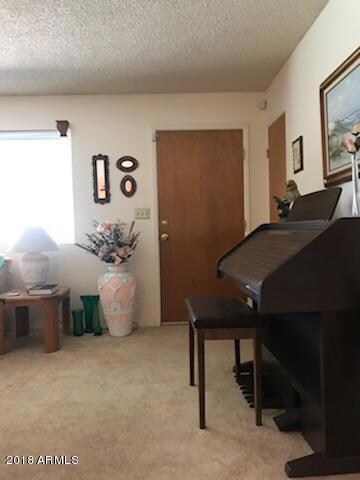 Living Room/Front door