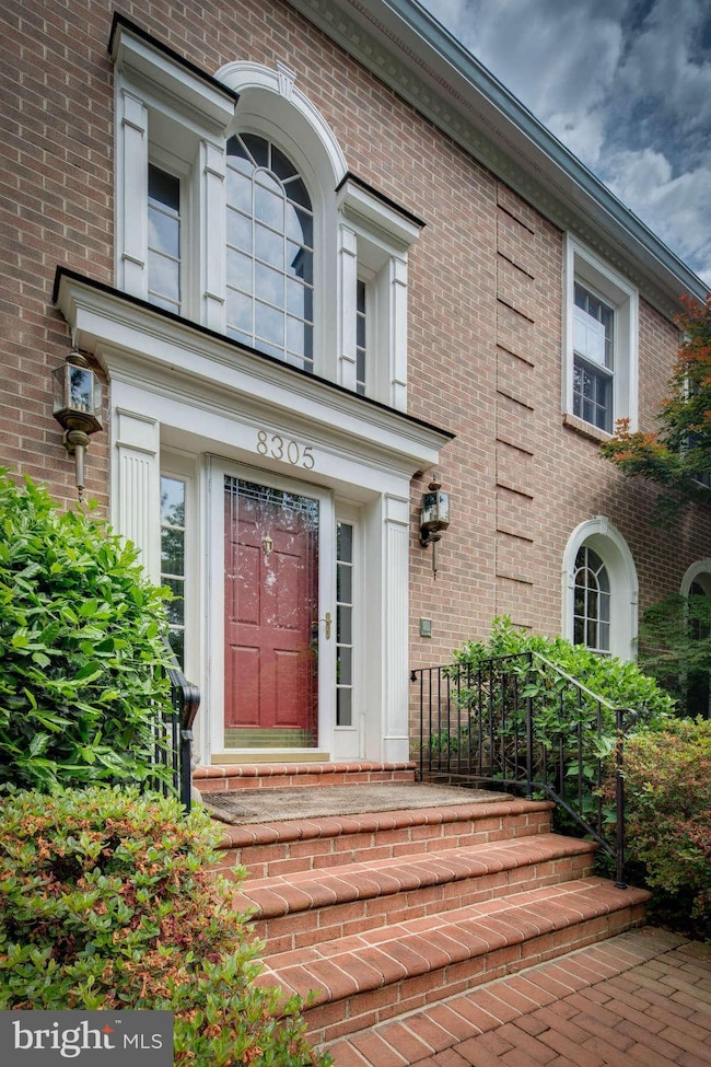 8305 Turnberry Ct, Potomac, MD 20854 - photo 2