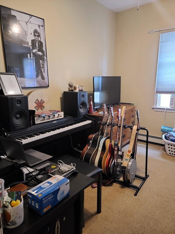 561 E 8th St unit 1, Boston, MA 02127 - photo 7