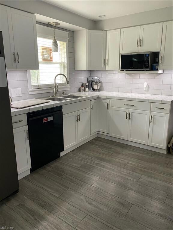 28 Iroquois St, Struthers, OH 44471 - photo 3