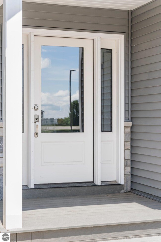 2670 Loop Dr, Traverse City, MI 49685 - photo 5