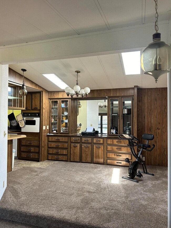 Dining/Built in