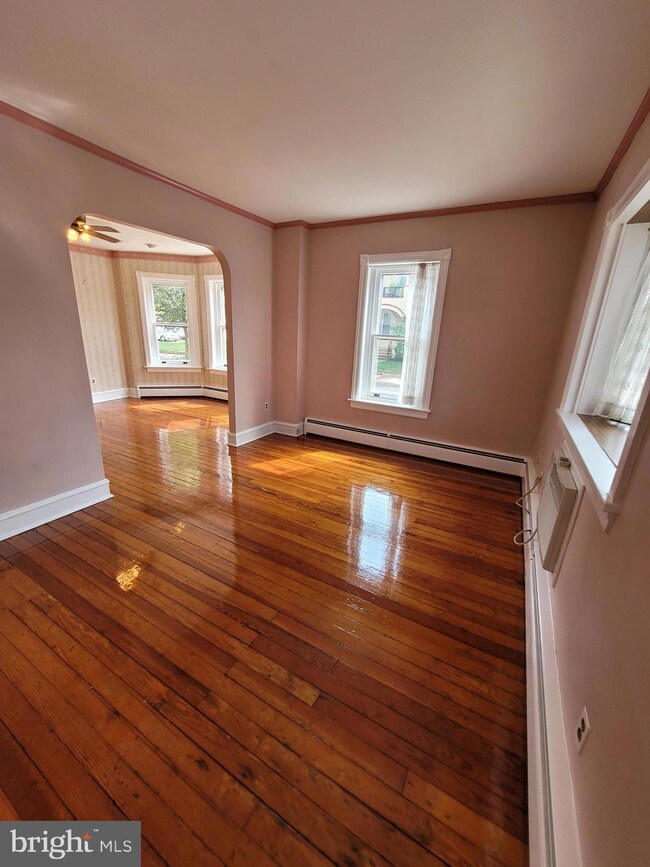 53 Green St, Lansdale, PA 19446 - photo 4