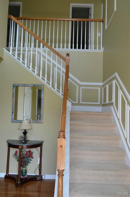 8910 Colebrook Dr, Breinigsville, PA 18031 - photo 4