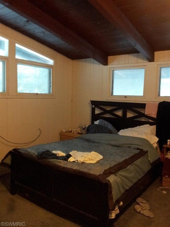 1105 Spencer St NE, Grand Rapids, MI 49505 - photo 3