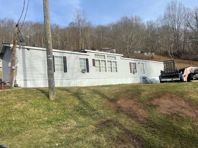 5035 Hurricane Ridge Rd, Bluefield, WV 24701 | Homes.com