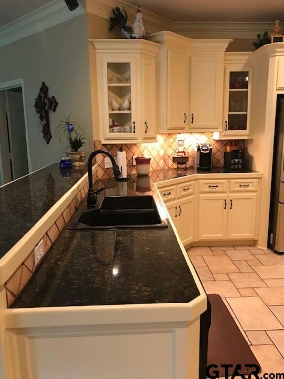 4808 4808 Hallye Ln, Tyler, TX 75703 - photo 4