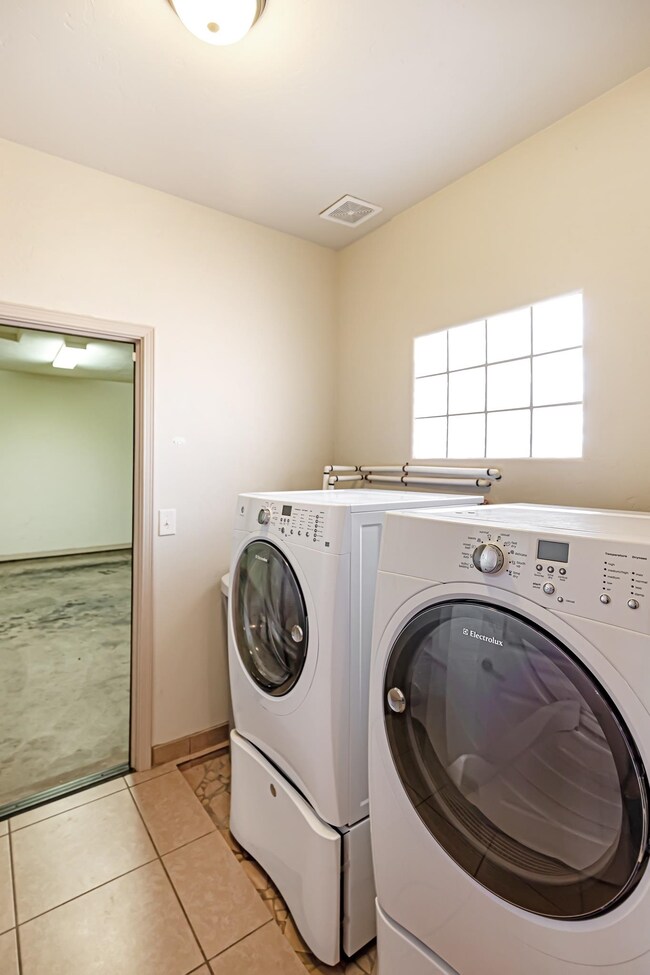 503 Coronado Dr, Alamogordo, NM 88310 - photo 6