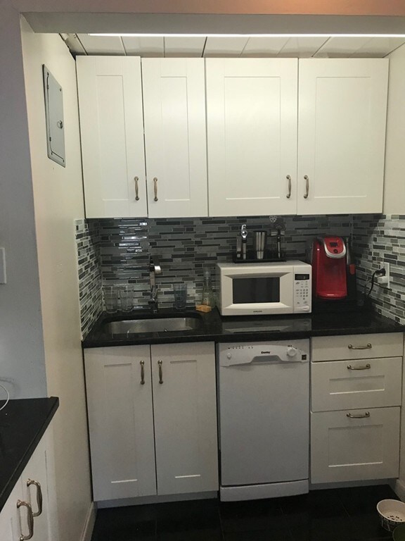 1137 Mass Ave unit 2, Cambridge, MA 02138 - photo 5