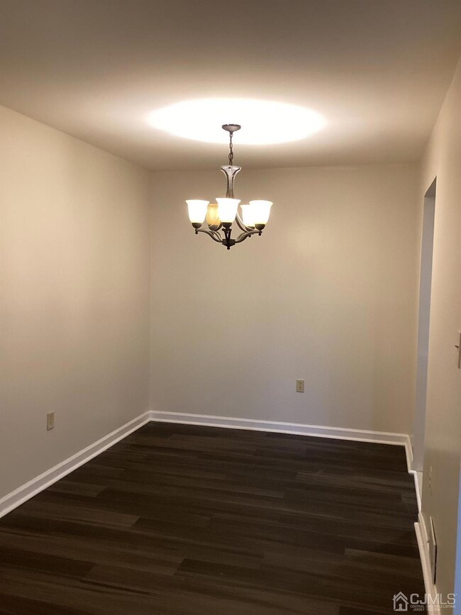 253 Hampshire Ct unit F1, Piscataway, NJ 08854 - photo 4