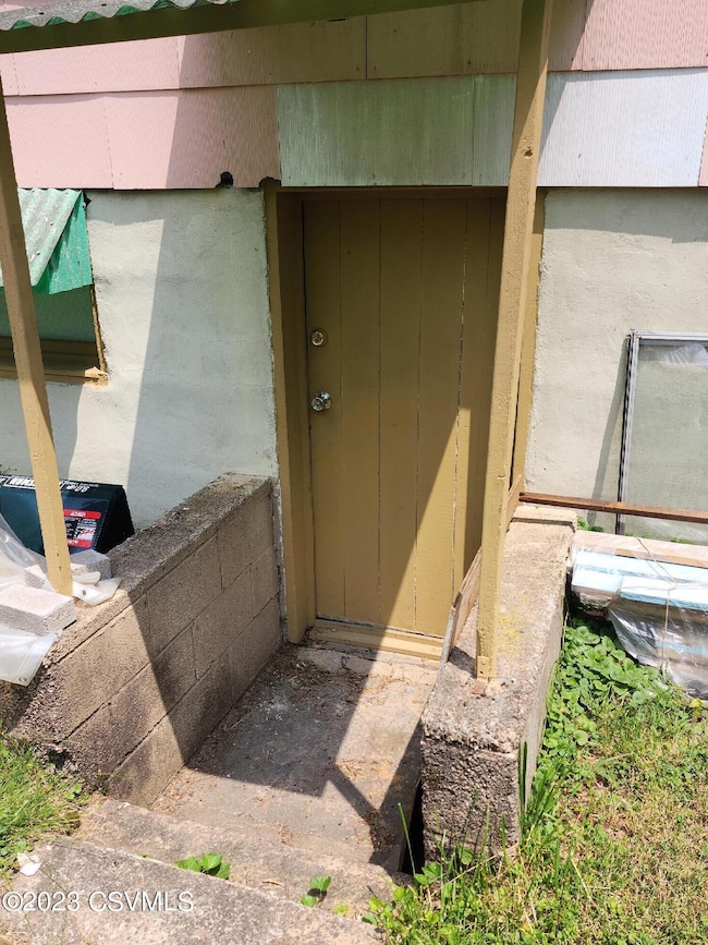 122 N Pearl St, Shamokin, PA 17872 - photo 4