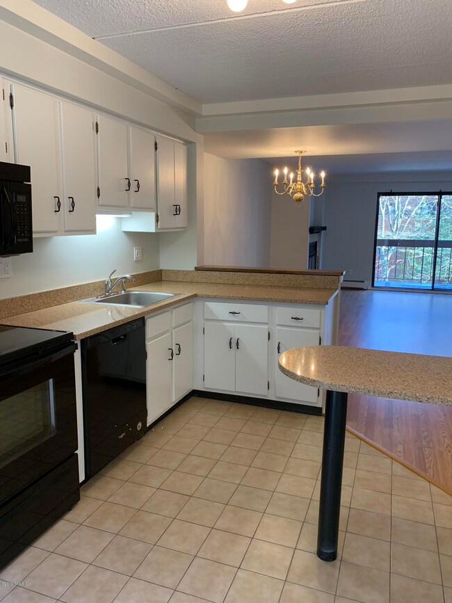 12 Glenville St unit 110, Greenwich, CT 06831 - photo 5