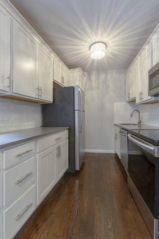 11 Noyes Place unit 4, Boston, MA 02113 - photo 2