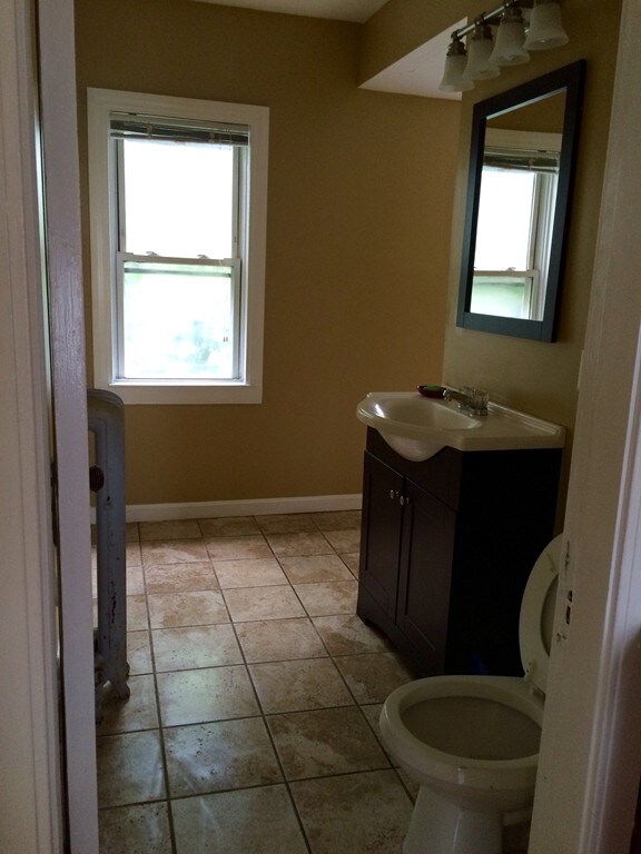 13 5th Ave, Worcester, MA 01607 - photo 7