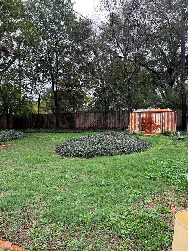 5001 Verdome Ln, Houston, TX 77092 - photo 4