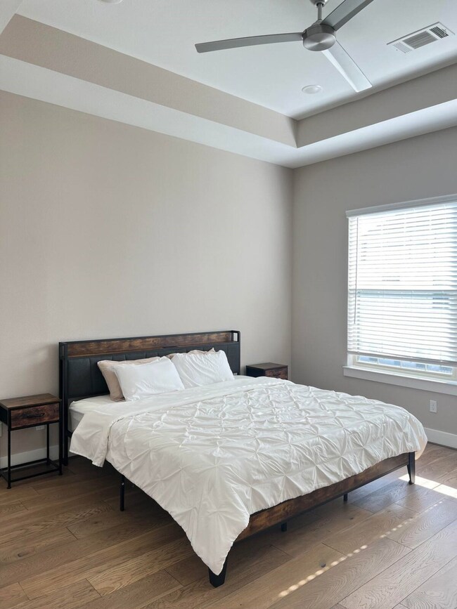 5409 Iconic Ln, Houston, TX 77091 - photo 7