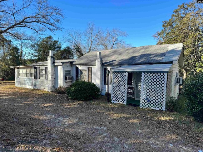 2607 Thomas St, Camden, SC 29020 | MLS# 576122 | Homes.com