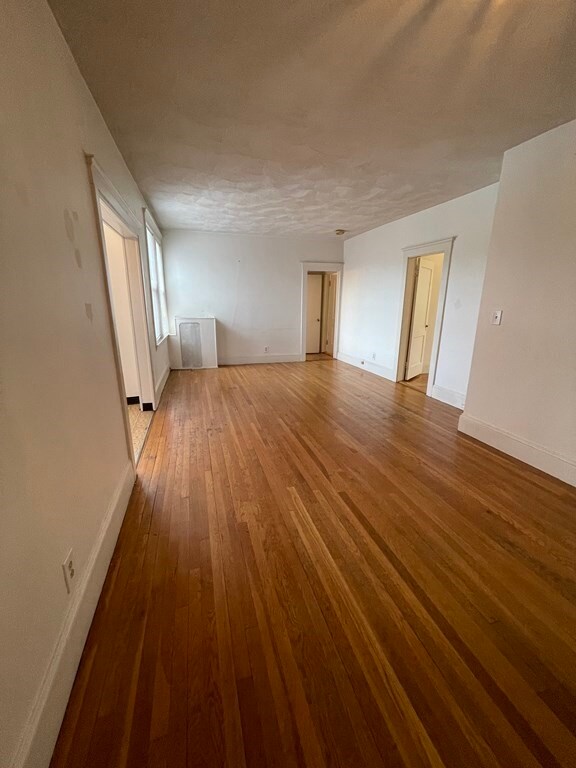 Sutherland Village unit 9, Brighton, MA 02135 - photo 4