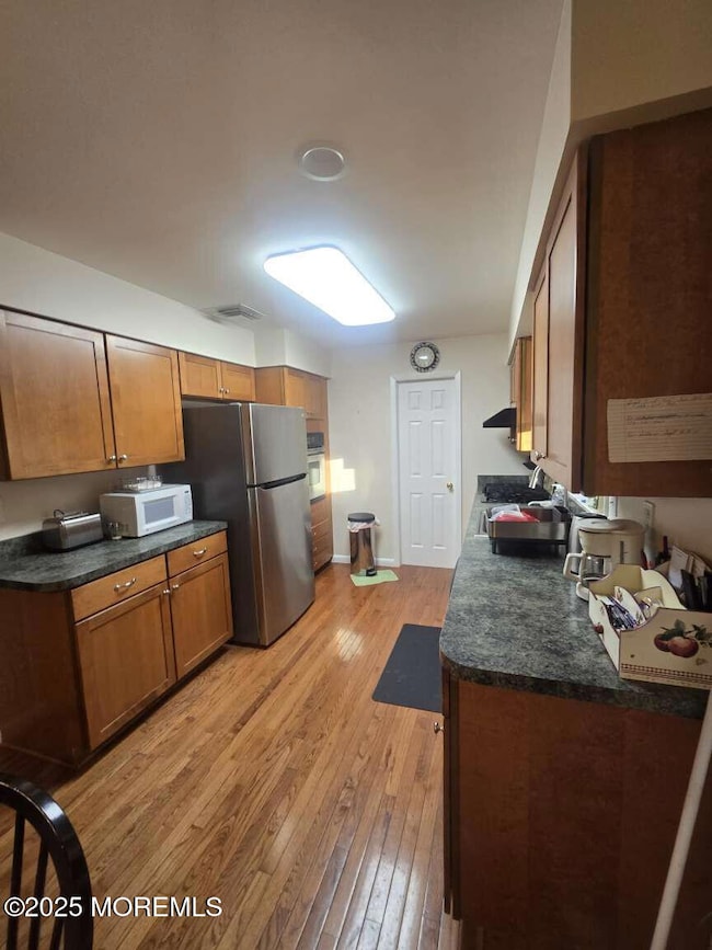 531 Azalea Dr, Brick, NJ 08724 - photo 2