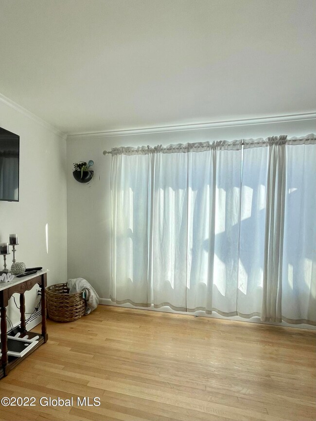 237 Whitehall Rd, Albany, NY 12209 - photo 6