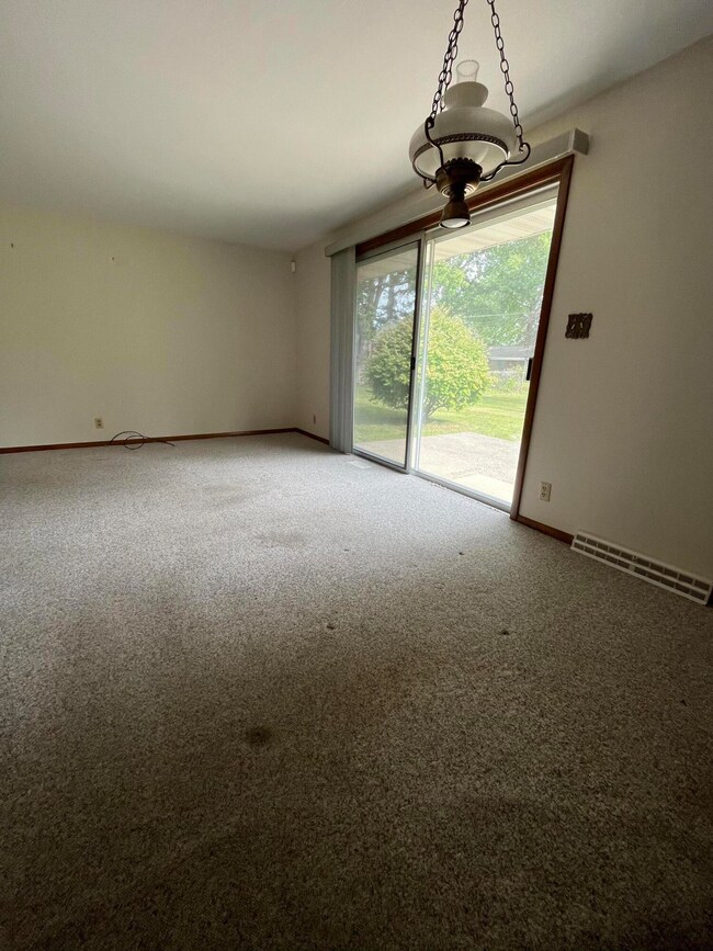 401 W High St, Cridersville, OH 45806 - photo 7