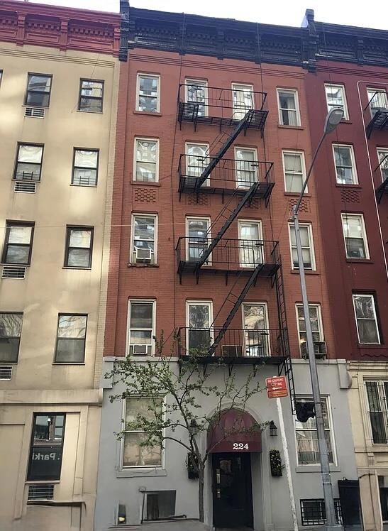 224 E 95th St unit 5D, New York, NY 10128 - photo 2
