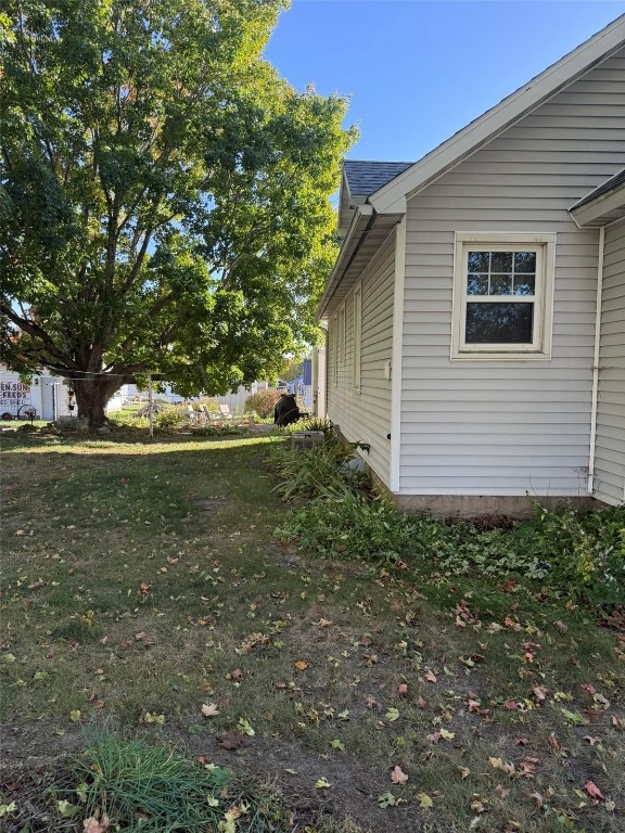 812 E 9th St, Vinton, IA 52349 - photo 4