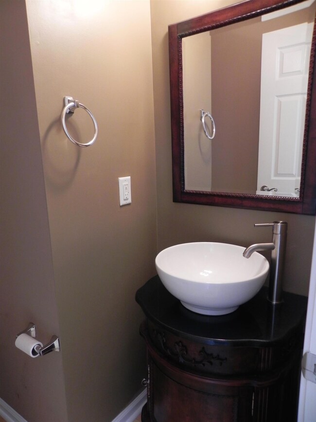 1/2 Bath