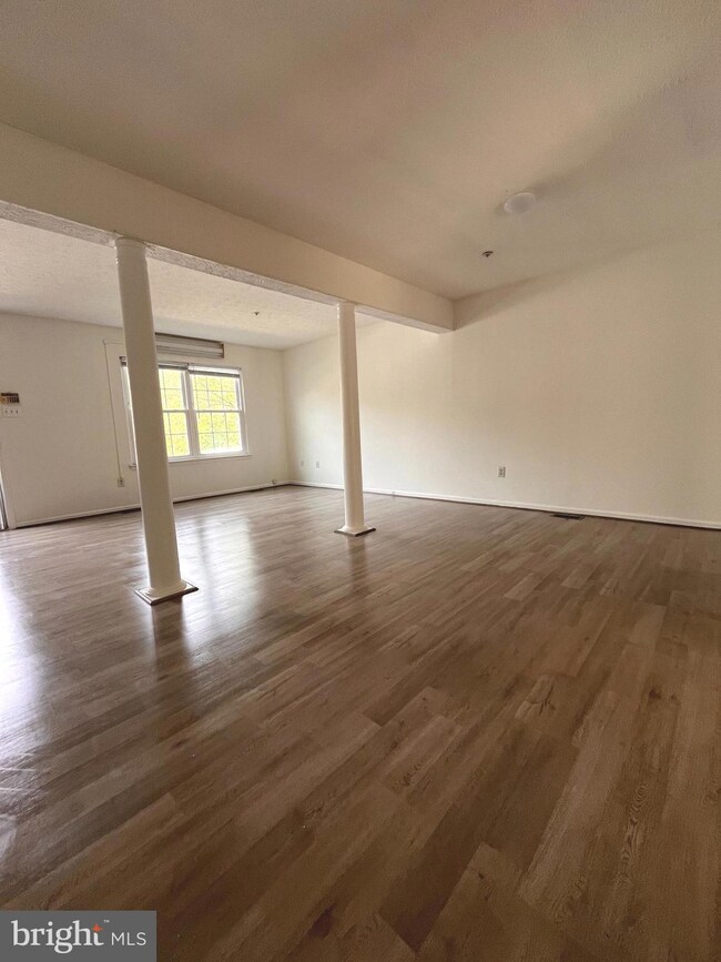 9328 Ridings Way, Laurel, MD 20723 - photo 7