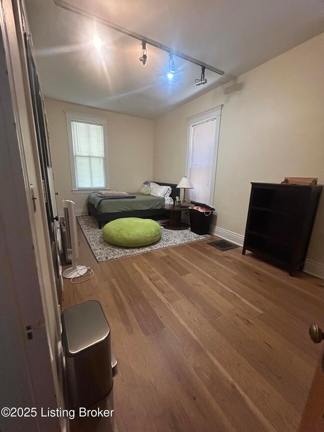 HEPBURN 1 BEDROOM 1(2)