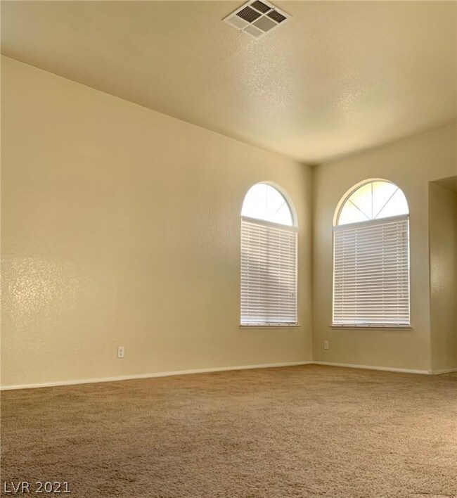 5 - Living Room