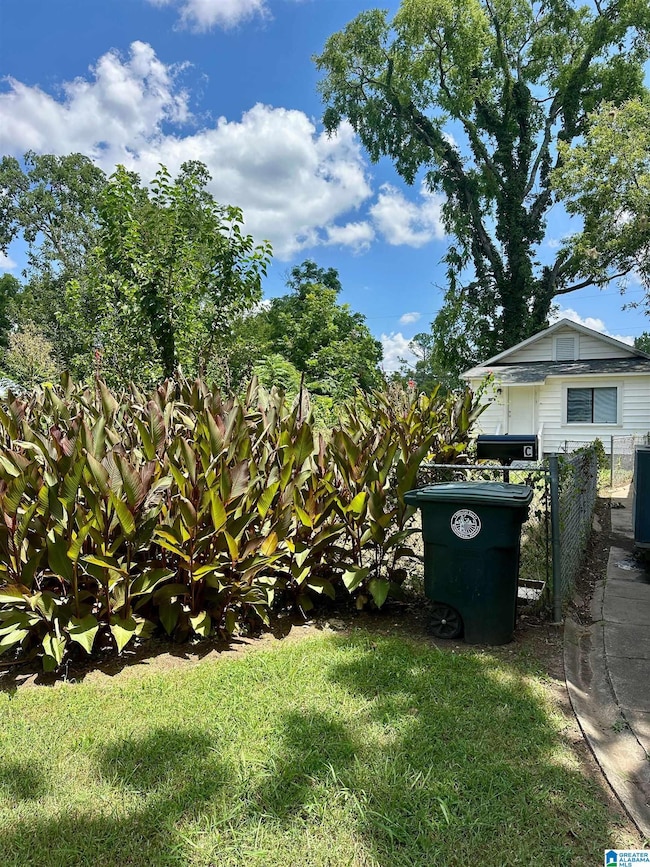 1337 Alabama Ave SW unit C, Birmingham, AL 35211 - photo 2