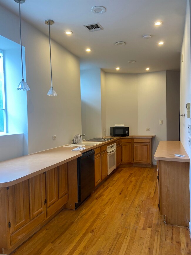 4523 Harrison Place unit 2, Union City, NJ 07087 - photo 6