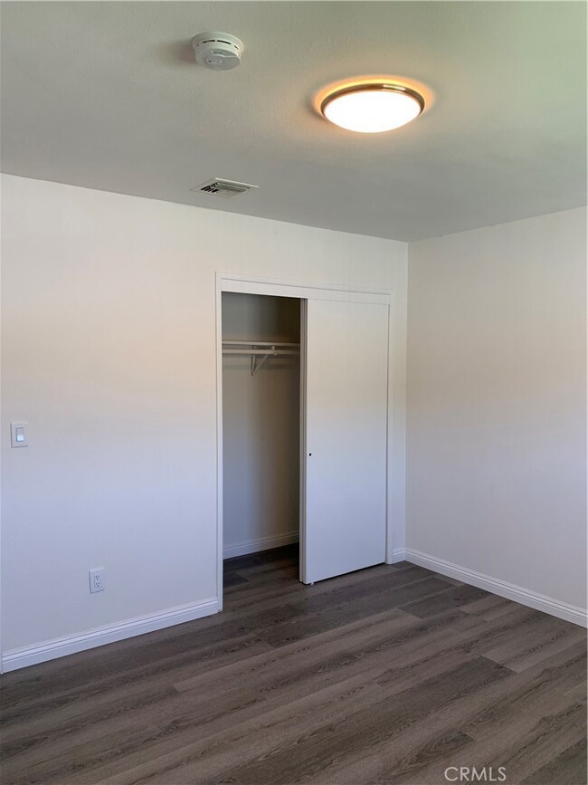 27111 Millar St, Highland, CA 92346 - photo 7