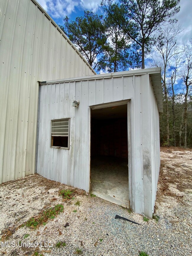 79 Emmett Meitzler Rd, Picayune, MS 39466 - photo 6