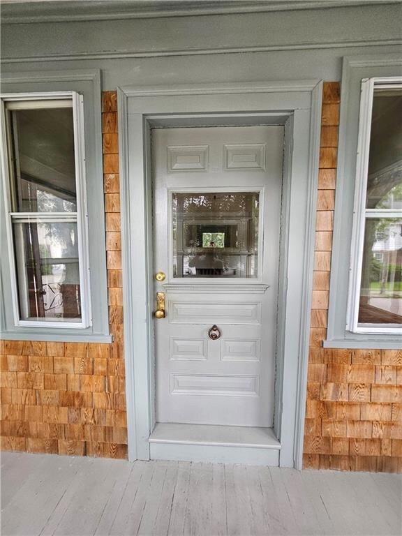 157 Ocean Ave, Cranston, RI 02905 - photo 4