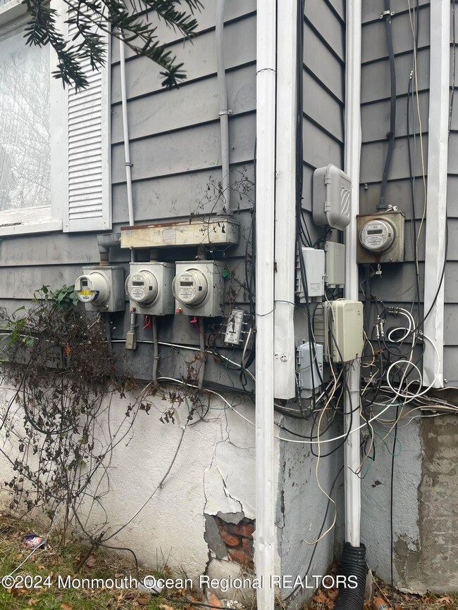 825 Electric