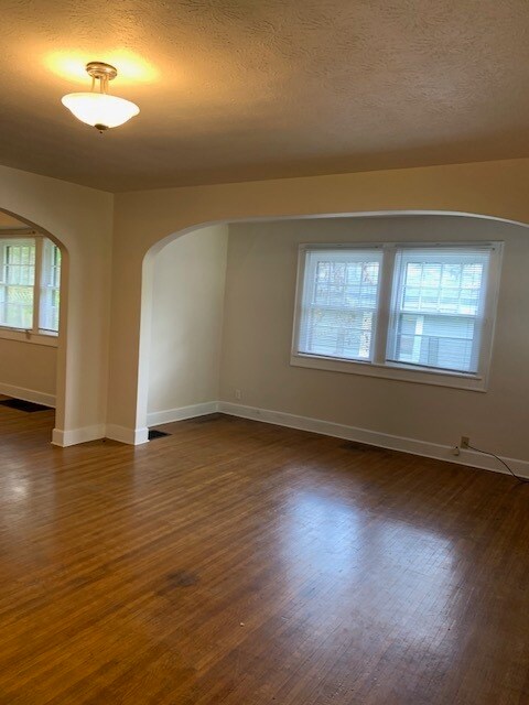 736 E 53rd St, Indianapolis, IN 46220 - photo 6