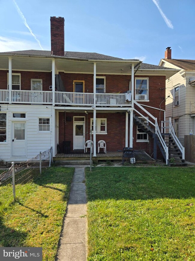 825 S Queen St, York, PA 17403 - photo 2