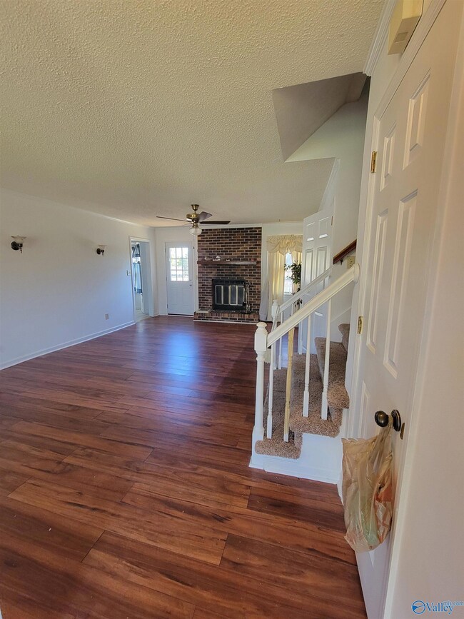 4605 Calvert Rd NW, Huntsville, AL 35816 - photo 3