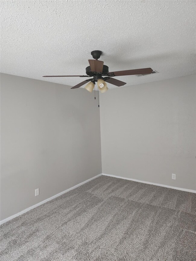 8009 Clark St, North Richland Hills, TX 76180 - photo 4