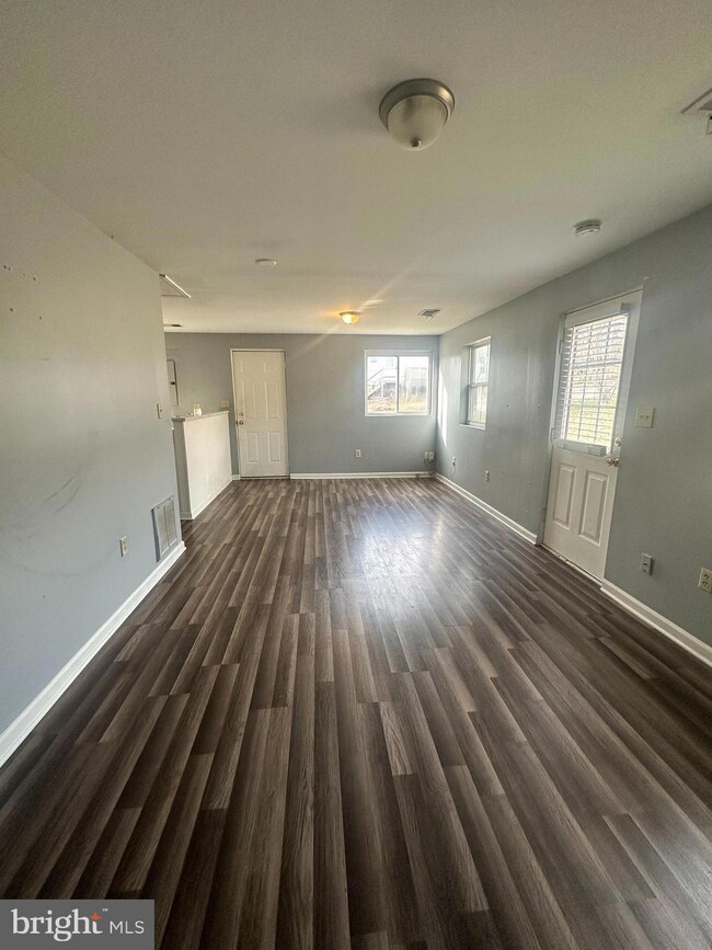 17744 Possum Point Rd, Dumfries, VA 22026 - photo 4