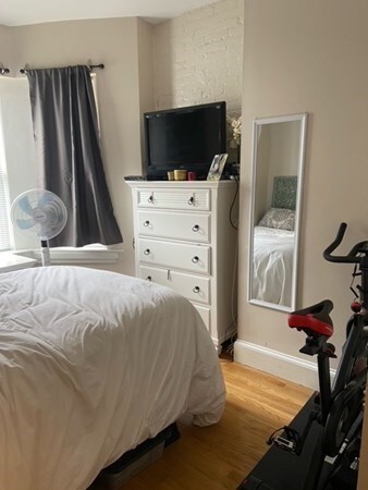 352 E 8th St unit 1, Boston, MA 02127 - photo 3