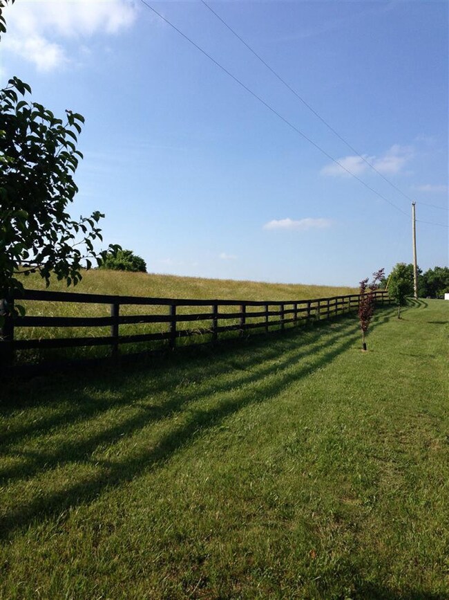 5023 Doyle Ln, Mayslick, KY 41055 - photo 6