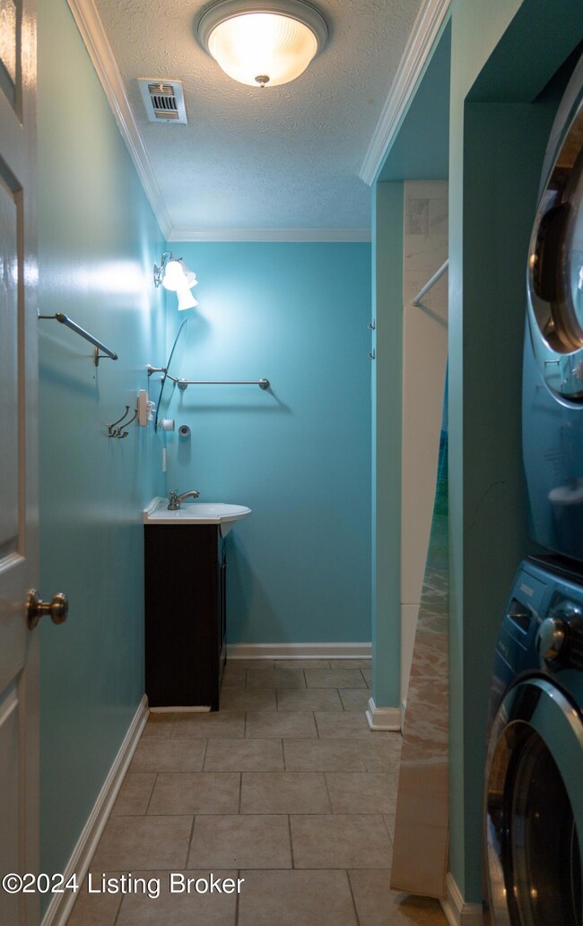 1st Floor Bathroom 4 (1 of 1)