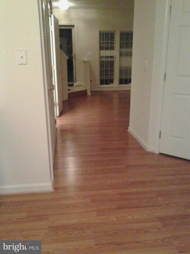 15543 Three Otters Place unit 15543, Manassas, VA 20112 - photo 4