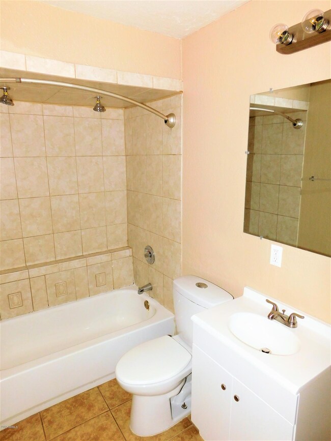 2846 N 46th Ave unit 6, Phoenix, AZ 85035 - photo 7